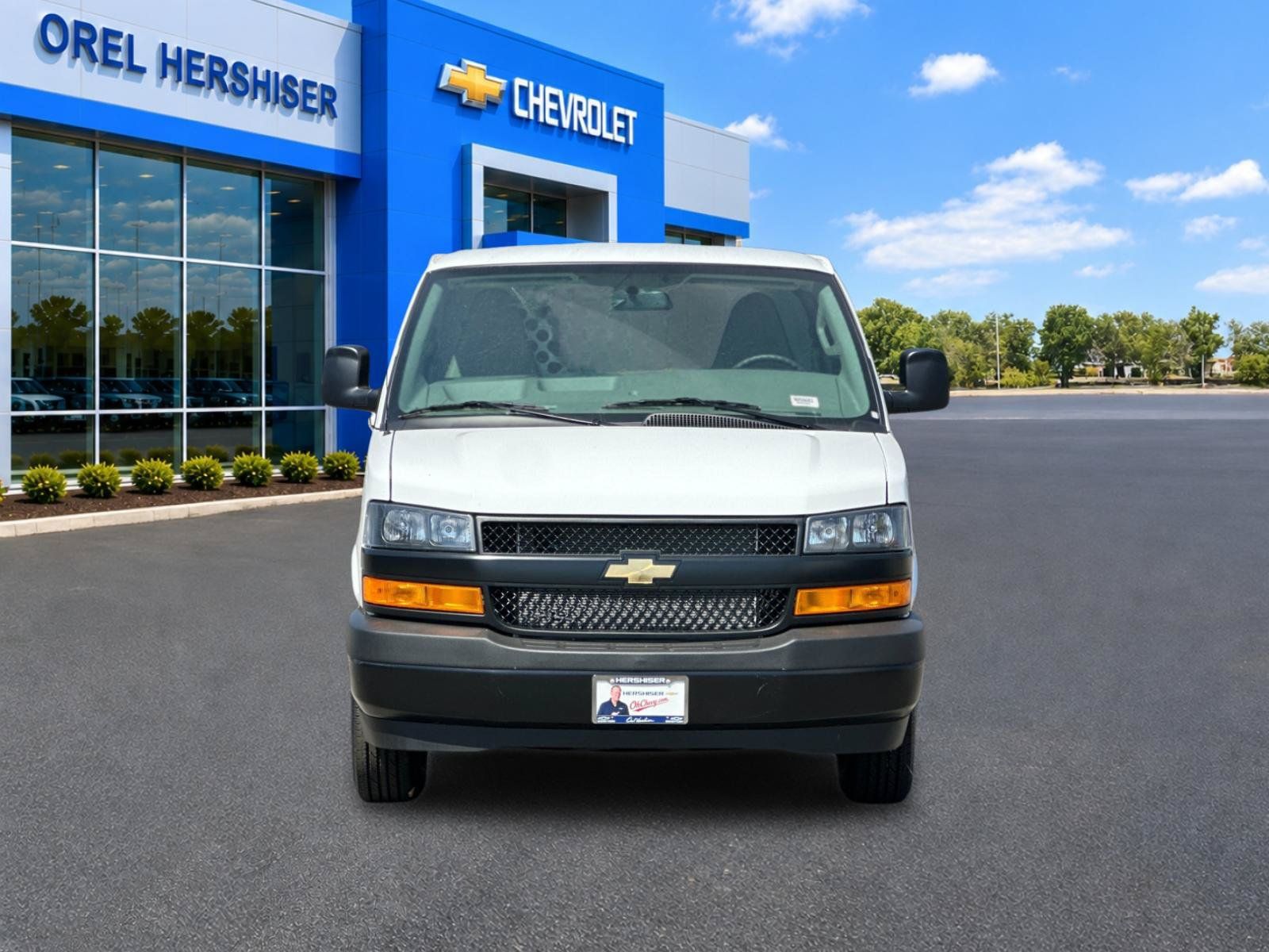 New 2026 Chevrolet Express 2500 w/ Driver Convenience Package RWD image 9