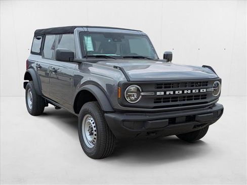 New 2025 Ford Bronco image 7