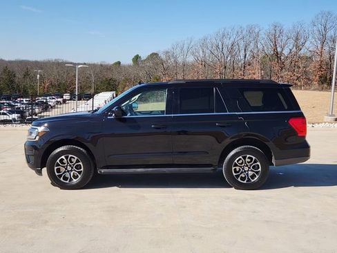 Used 2024 Ford Expedition XLT AWD/4WD image 5