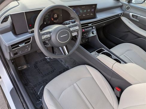 Used 2025 Hyundai Sonata SEL image 14