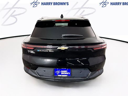 New 2026 Chevrolet Equinox EV LT image 30