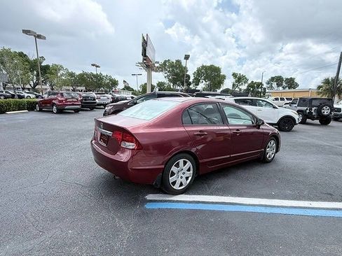 Used 2010 Honda Civic LX image 4