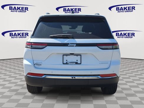 New 2026 Jeep Grand Cherokee Laredo X AWD/4WD image 4