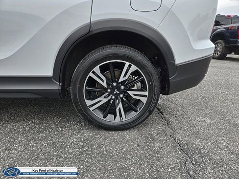 Used 2024 Mitsubishi Eclipse Cross SE image 8