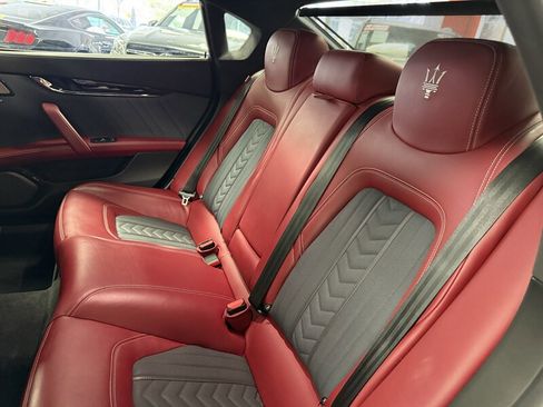 Used 2018 Maserati Quattroporte S GranLusso image 18