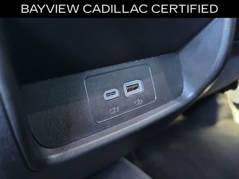 Certified 2025 Cadillac XT4 Premium Luxury FWD image 17
