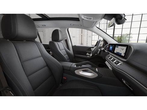 New 2026 Mercedes-Benz GLS 450 4MATIC image 4