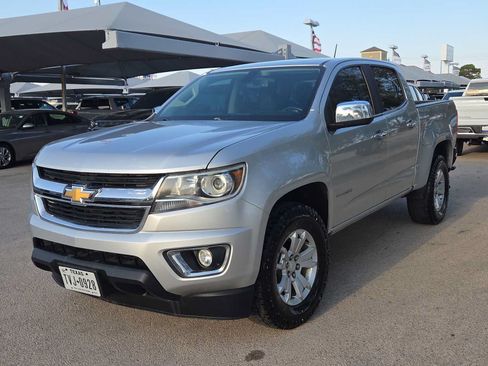 Used 2018 Chevrolet Colorado LT w/ Luxury Package, Chrome AWD/4WD image 4