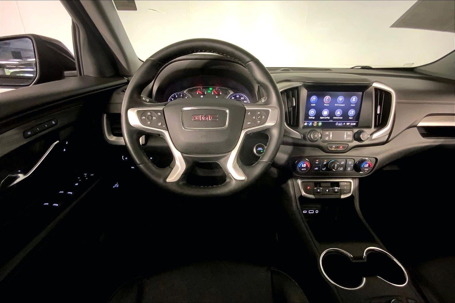 Used 2024 GMC Terrain SLT AWD/4WD image 5