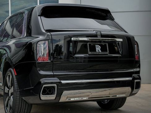 New 2026 Rolls-Royce Cullinan image 14