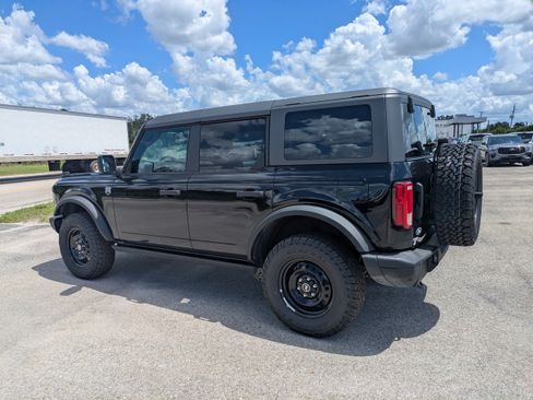 New 2026 Ford Bronco Big Bend w/ Black Diamond Package AWD/4WD image 6