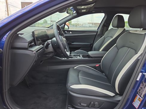Used 2025 Kia K5 GT-Line w/ GT-Line Premium Package FWD image 7