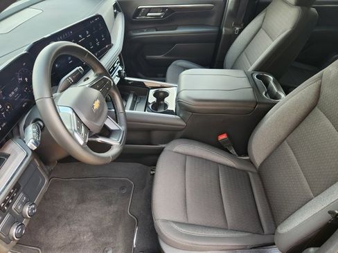 Used 2025 Chevrolet Tahoe LS image 12