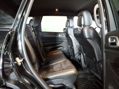 Used 2021 Jeep Grand Cherokee Laredo X image 11