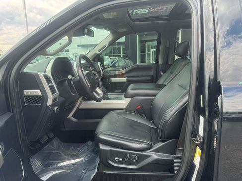 Used 2017 Ford F150 Lariat w/ Equipment Group 502A Luxury AWD/4WD image 16