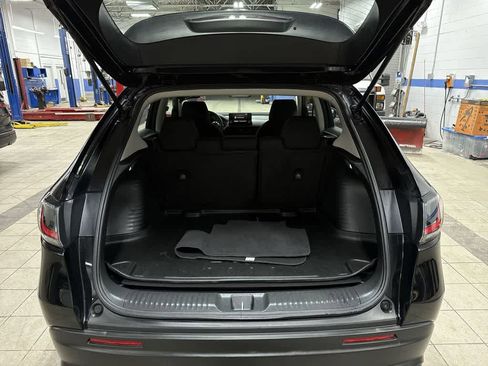 Certified 2023 Honda HR-V LX image 11