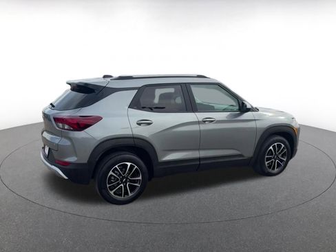 Used 2025 Chevrolet TrailBlazer LT image 18