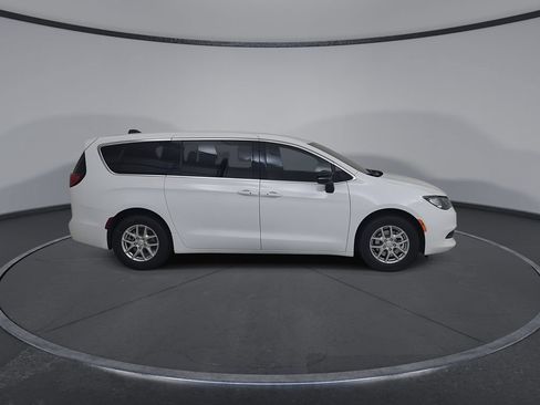 New 2027 Chrysler Pacifica LX FWD image 17