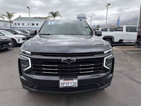Used 2025 Chevrolet Tahoe RST RWD image 3
