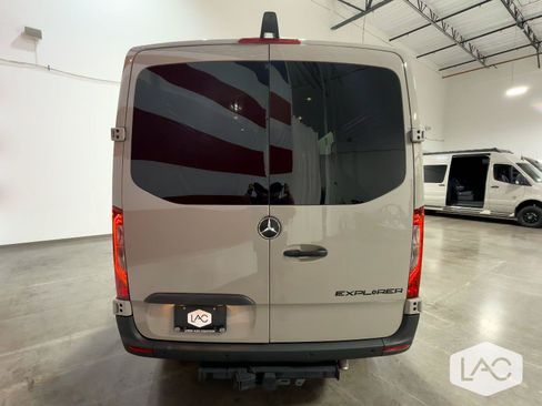 Used 2024 Mercedes-Benz Sprinter 2500 image 28
