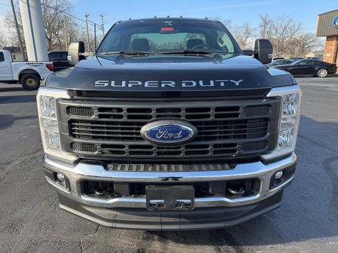Used 2024 Ford F250 XL w/ FX4 Off-Road Package image 2