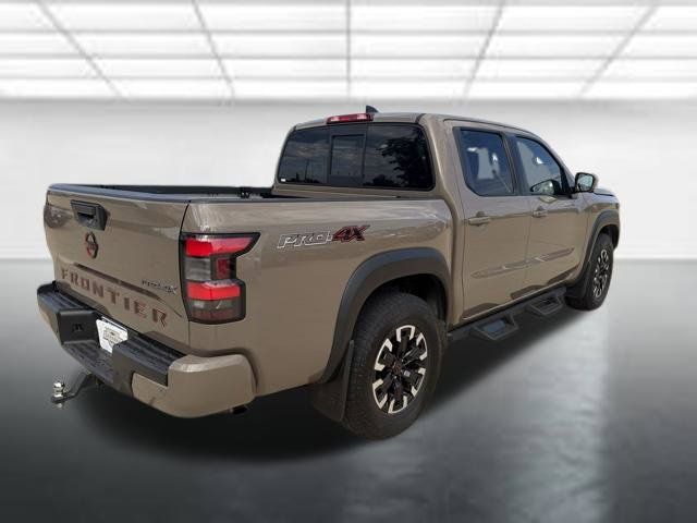 Used 2022 Nissan Frontier PRO-4X AWD/4WD image 3