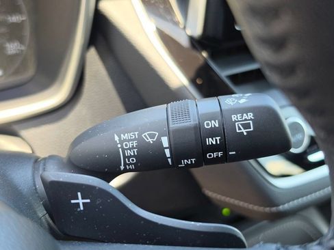 Certified 2025 Toyota Corolla SE w/ SE Package FWD image 15