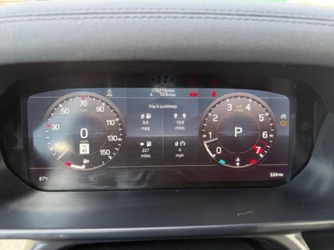Used 2022 Land Rover Defender 110 X-Dynamic SE AWD/4WD image 22