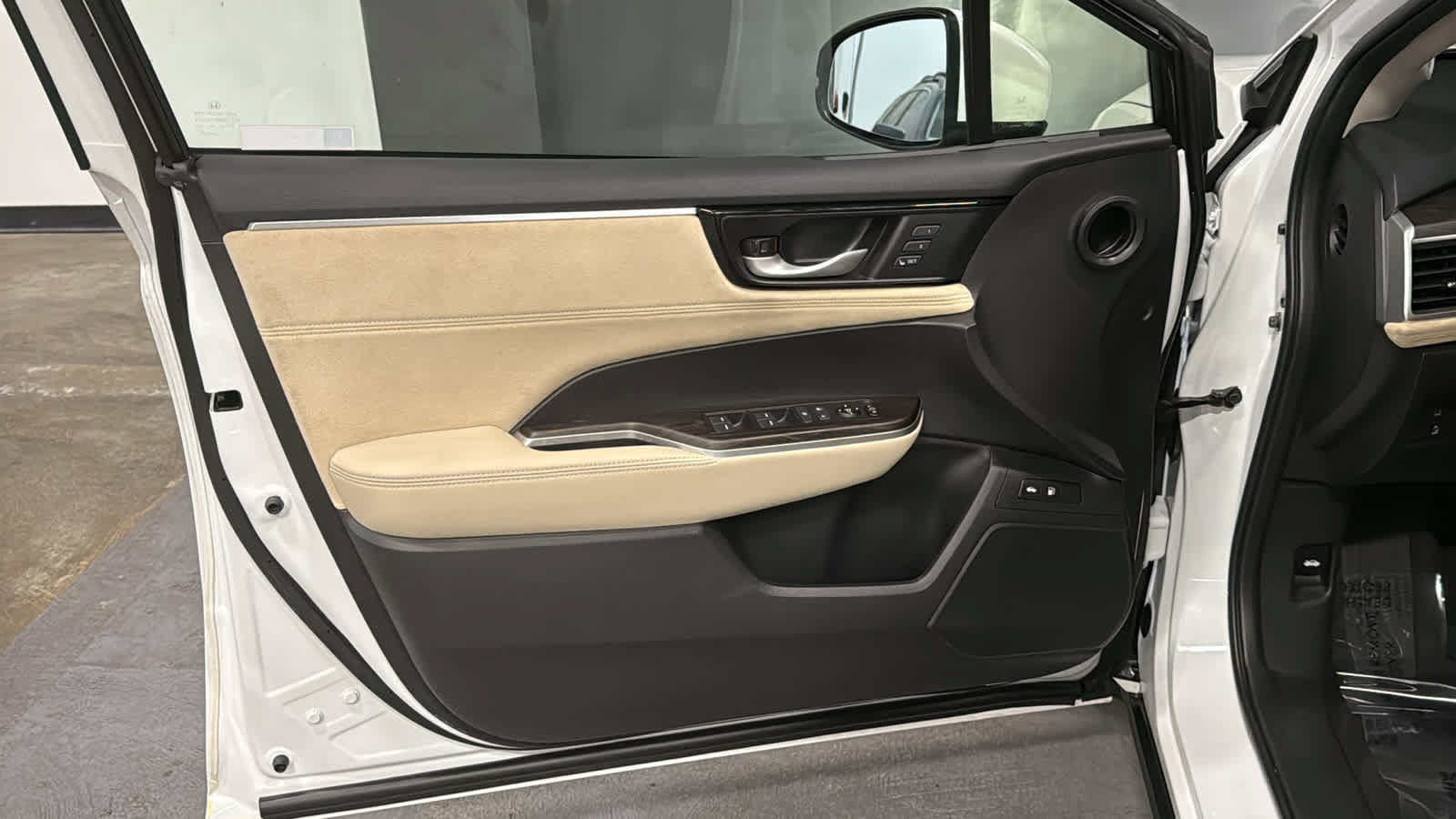 Used 2018 Honda Clarity Touring image 9