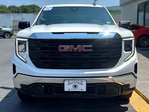Used 2022 GMC Sierra 1500 Pro w/ Pro Value Package image 4
