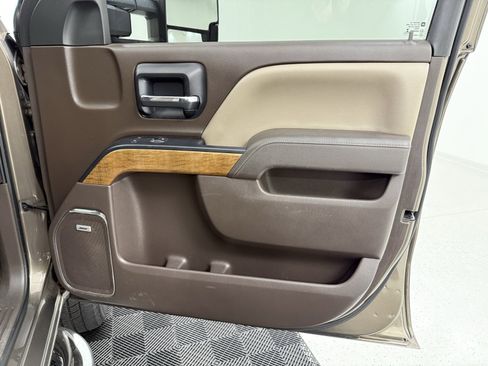 Used 2014 Chevrolet Silverado 1500 LTZ w/ Texas Edition, 1LZ Trim image 31