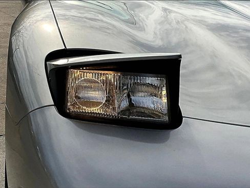 Used 2002 Chevrolet Corvette Convertible w/ Preferred Equipment Group2 image 22