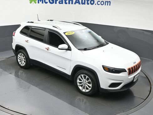 Used 2020 Jeep Cherokee Latitude FWD image 3