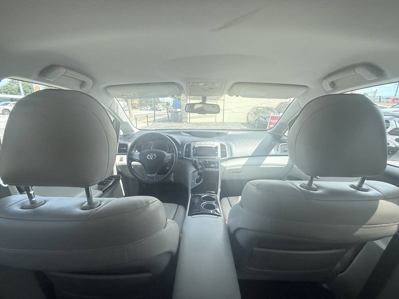 Used 2010 Toyota Venza FWD image 18
