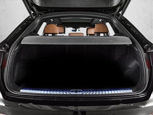 Certified 2025 Audi Q3 2.0T Premium w/ Convenience Package image 6