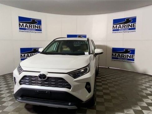 Used 2021 Toyota RAV4 Limited image 5
