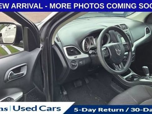 Used 2019 Dodge Journey SE FWD image 15