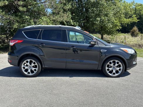 Used 2014 Ford Escape Titanium FWD image 4