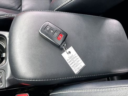 Used 2017 Toyota RAV4 Limited w/ Advanced Technology Package image 11