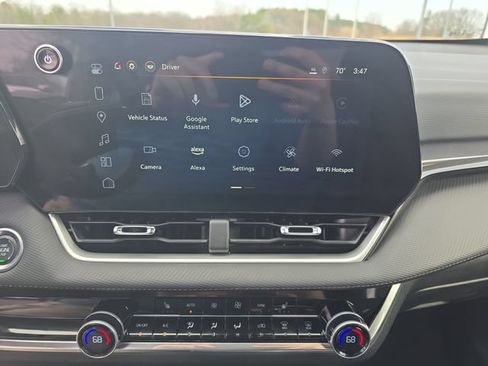 Used 2025 Chevrolet Equinox LT w/ Convenience Package II FWD image 19