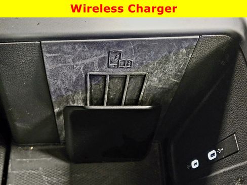 Used 2025 Volkswagen Tiguan SE R-Line AWD/4WD image 25
