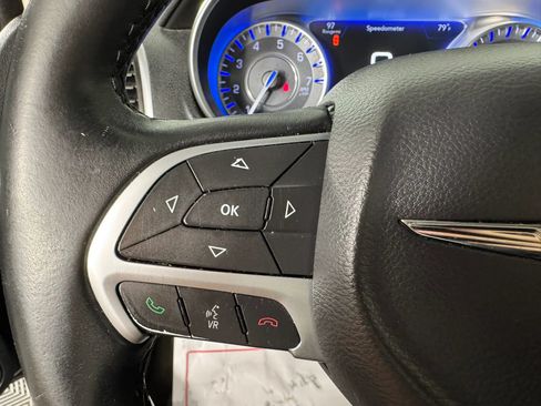 Used 2016 Chrysler 300 Limited AWD/4WD image 15