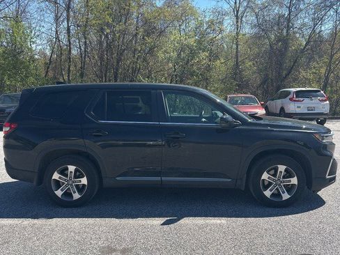 Used 2023 Honda Pilot EX-L image 6