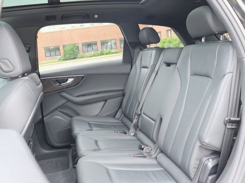 Used 2023 Audi Q7 2.0T Premium AWD/4WD image 14