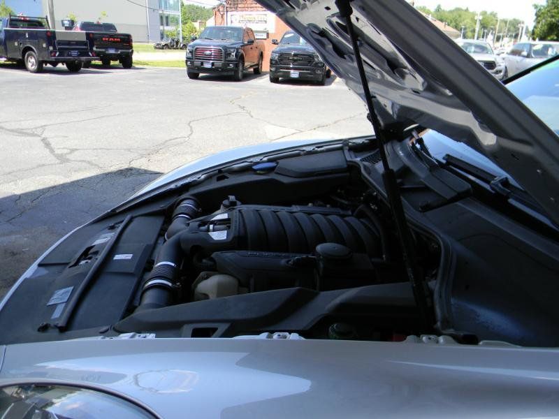 Used 2014 Porsche Cayenne S AWD/4WD image 25