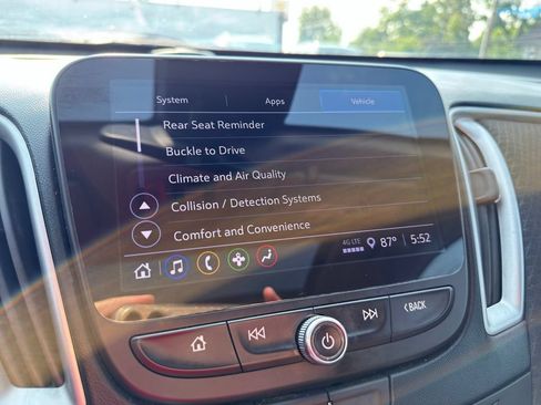 Used 2023 Chevrolet Malibu LT FWD image 38