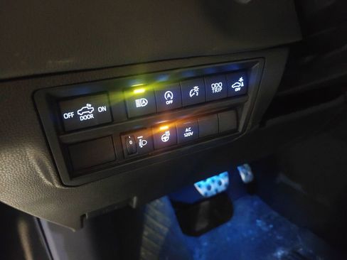 Used 2024 Toyota Tundra Limited image 10