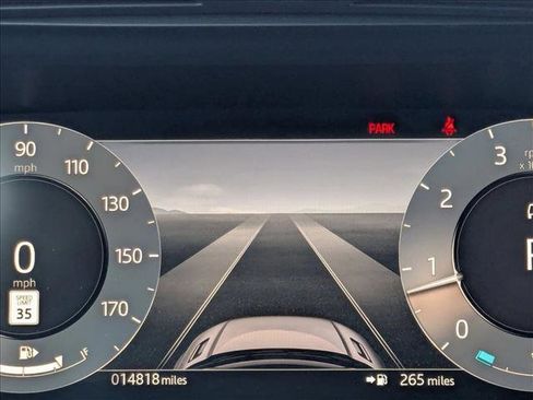 Used 2024 Land Rover Range Rover Evoque Dynamic SE image 10