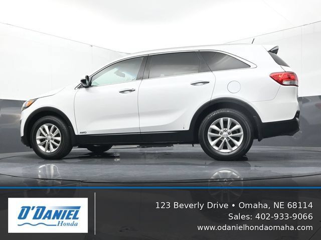 Used 2017 Kia Sorento AWD image 10