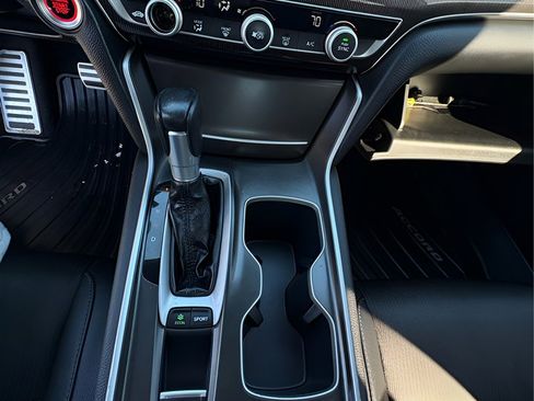 Used 2020 Honda Accord Sport image 16